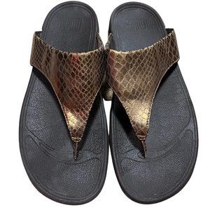 Bronze Women's Size 10 Fitflops